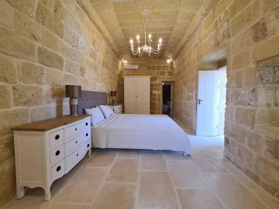 Farmhouse Villa With Large Pool And Garden In Gozo 가르브 외부 사진