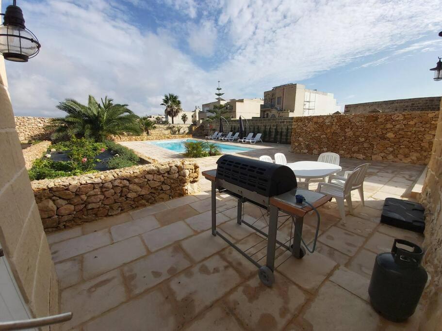 Farmhouse Villa With Large Pool And Garden In Gozo 가르브 외부 사진