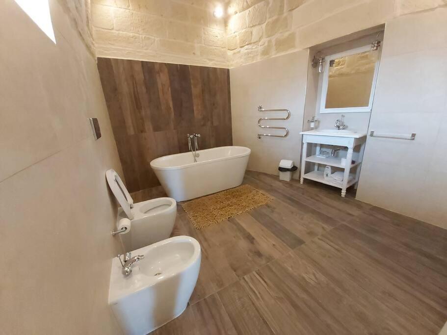 Farmhouse Villa With Large Pool And Garden In Gozo 가르브 외부 사진