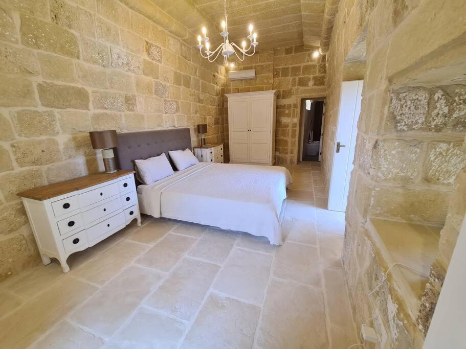 Farmhouse Villa With Large Pool And Garden In Gozo 가르브 외부 사진