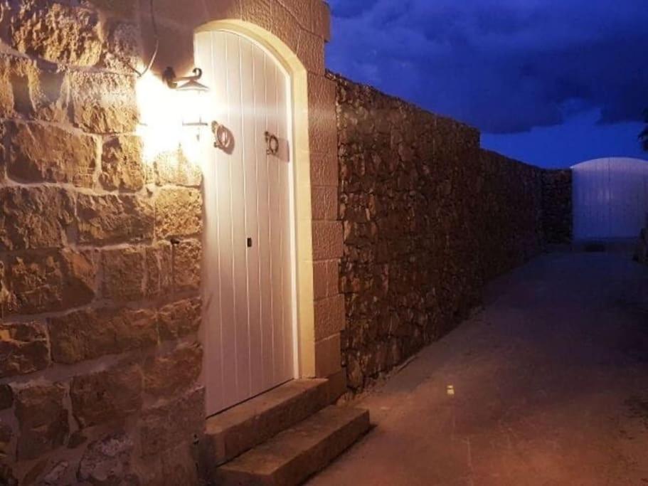 Farmhouse Villa With Large Pool And Garden In Gozo 가르브 외부 사진