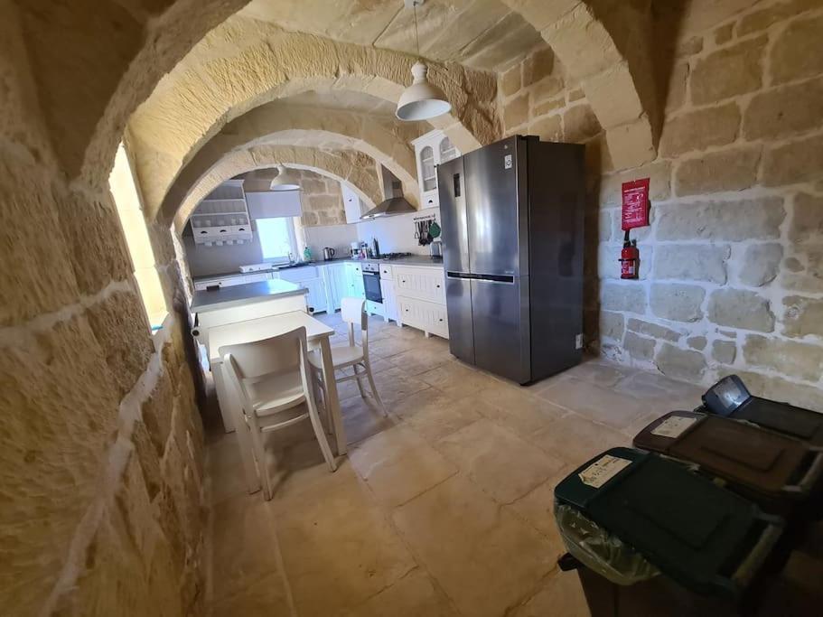 Farmhouse Villa With Large Pool And Garden In Gozo 가르브 외부 사진