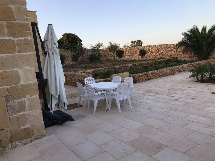Farmhouse Villa With Large Pool And Garden In Gozo 가르브 외부 사진